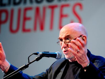 Vicente Battista ganador del premio Rómulo Gallegos